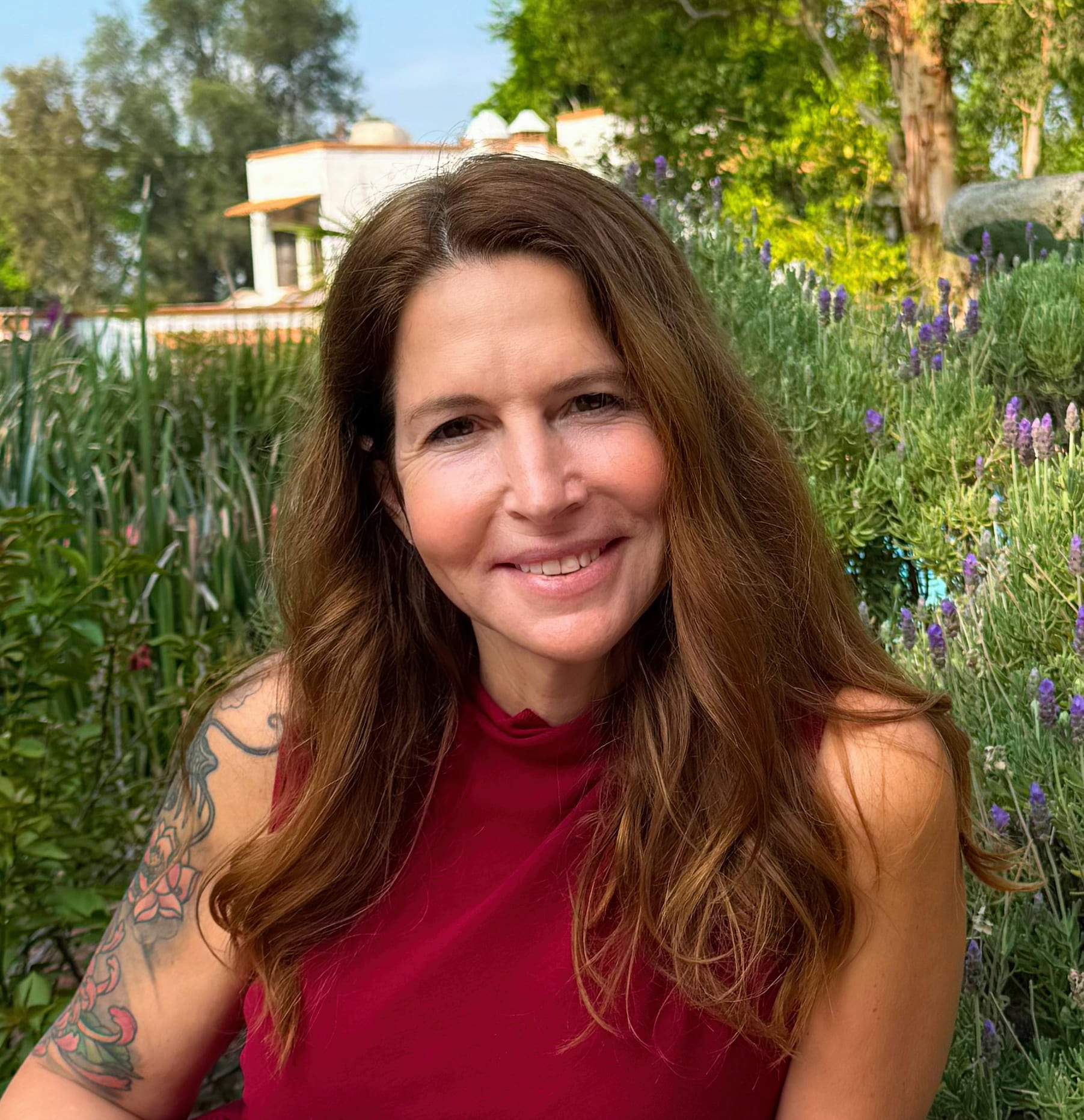 HK-head-and-shoulders-headshot Helena Kate